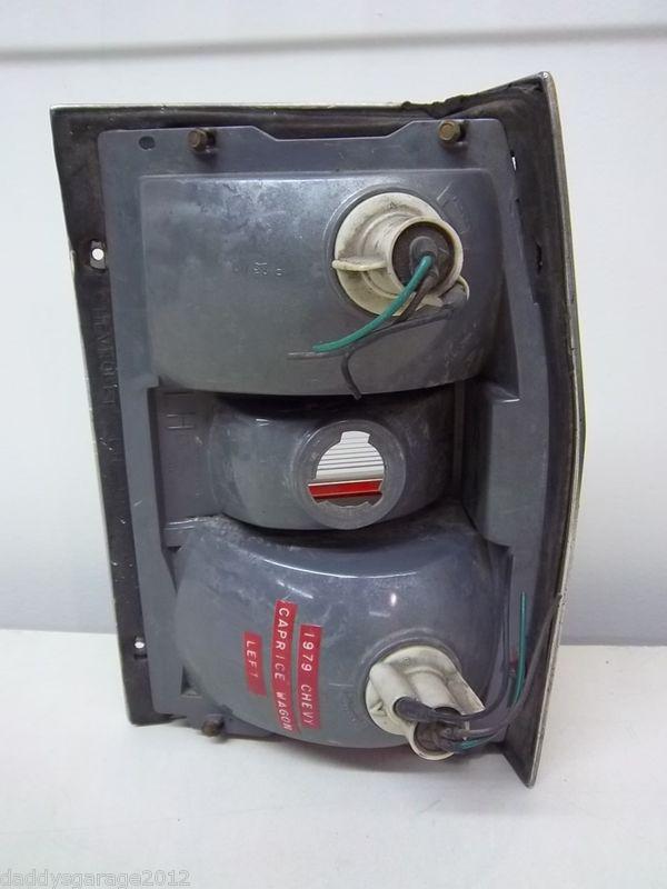 77 - 79 CHEVY WAGON. OEM, LH TAIL LIGHT WITH BEZEL AND SOCKETS, US $12.99, image 4