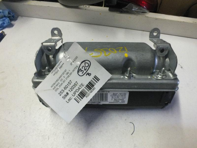 Find 2004 Mercedes E320 Passenger Airbag 2118601305 OEM b in Linden