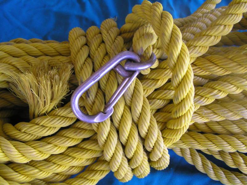 Tow line polypropolene 3/4" x 60' spliced wichard snap hook ($31.99)