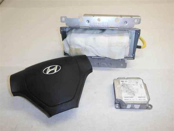 07 08 tiburon oem pair of airbags air bags w/ module