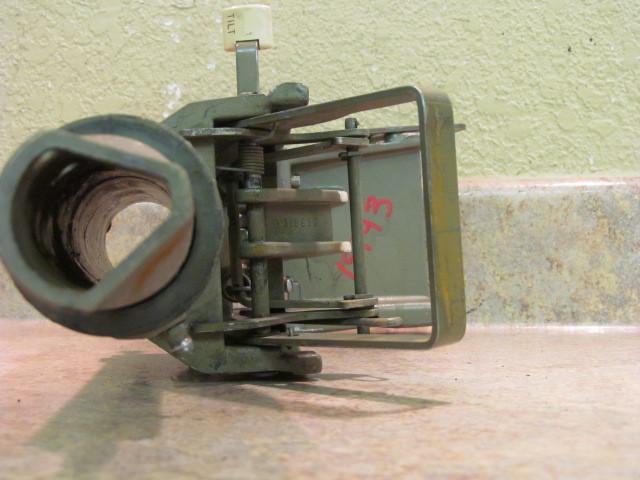 Johnson evinrude swivel bracket assly 1974-1978 9.9 15 hp 386934 **15193**