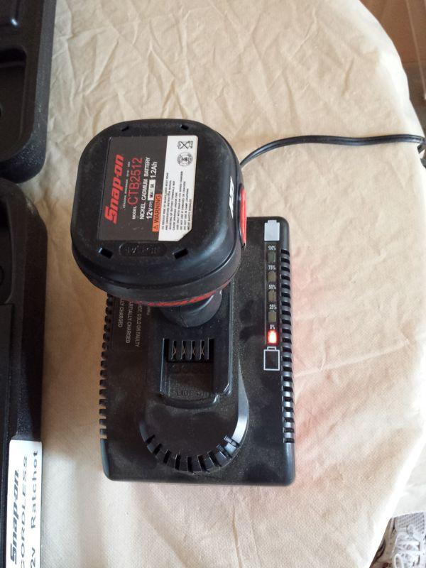 Snap On 9.6 - 18 Volt Battery Charger CTC420 - 1 12v Battery CTB2512 - + Case, US $89.95, image 5