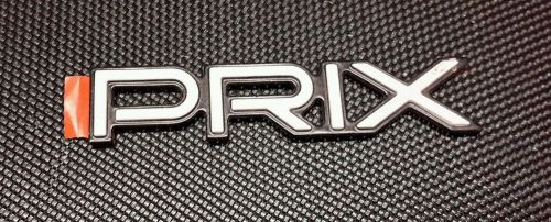 New pontiac grand "prix" 1 pc white emblem 10057002