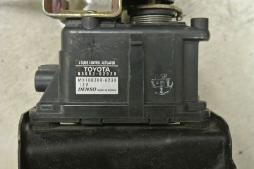 2005 toyota corolla cruise control actuator with mount