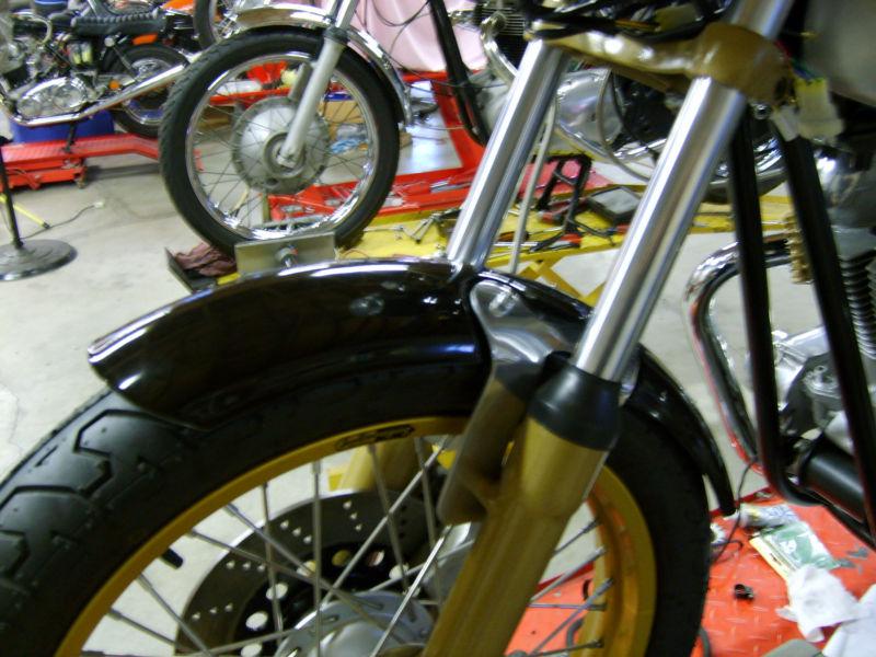 Cafe racer fender yamaha honda triumph norton manx 