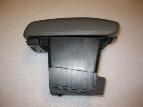 2005 jeep liberty center console armrest lid with storage 2006 2007 2004 2003