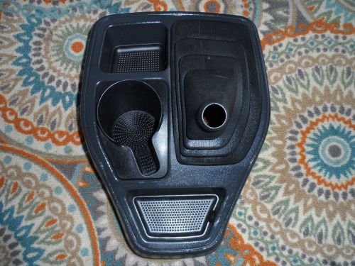 Oem 01-04 dodge dakota black center console 5 speed manual trans shift bezel