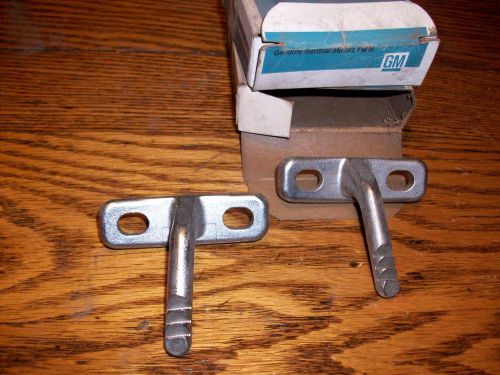 1963-1967 corvette rear convertible bow pins, 3822945 &amp; 3822946