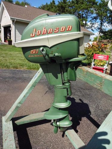 1950's johnson seahorse 5 1/2hp outboard motor. cd-12. super clean.