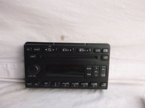 04-06 ford expedition amfm radio 6 cd face plate  5l1t-18c815-bc sw61413