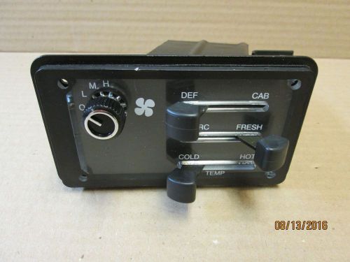 Autocar wx cabover heater control assy #20407101