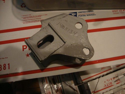 1989-96 c4 corvette strut rod bracket  nos 14105134