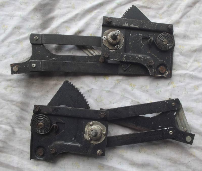 1949 ford car window regulators- 4 door rear. 2 door ?