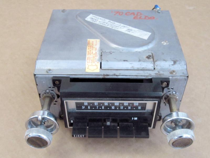 RADIO CADILLAC AM-FM 8-Track Tape Stereo, used, 1970 Cadillac Eldorado, US $50.00, image 2