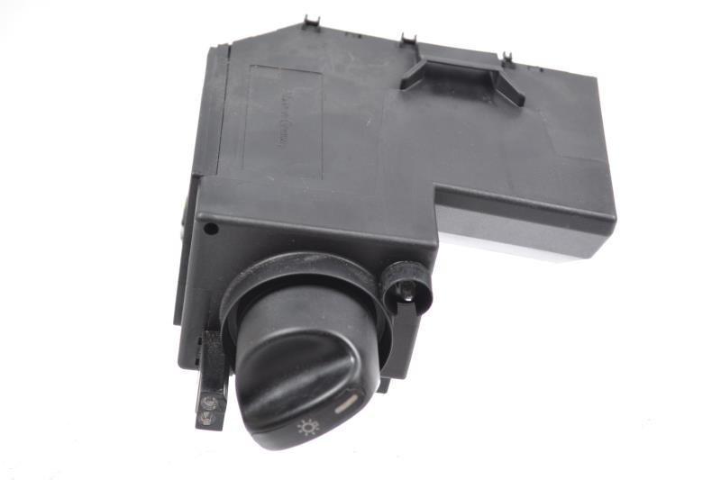 Oem mercedes w210 w208 clk320 e320 96-02 headlight switch fuse box 2105450904