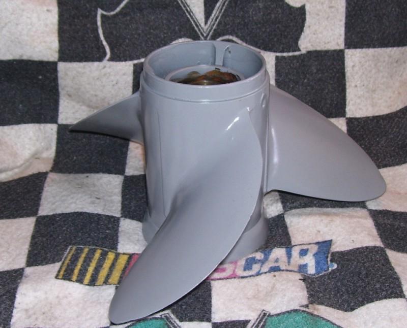 13 x 19 JOHNSON EVINRUDE STAINLESS STEEL BOAT PROP #389510 OEM FACTORY propeller, US $129.99, image 3