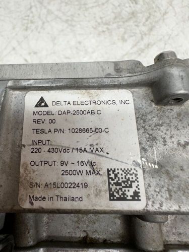 Oem 12-16 tesla model s dc-dc converter   delta electronics dap-2500ab 1028665-0