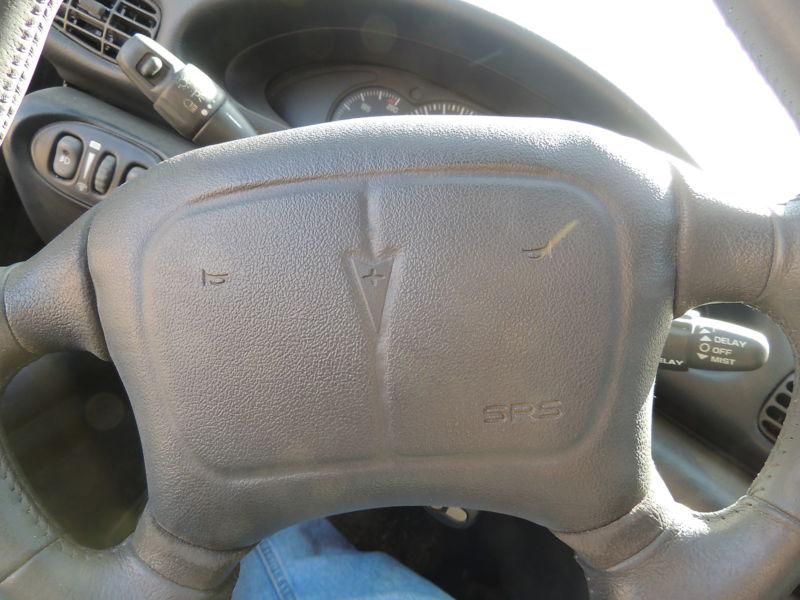 Sell 00 01 02 SUNFIRE L. AIR BAG DRIVER in Mapleton, Minnesota, US, for US 75.00
