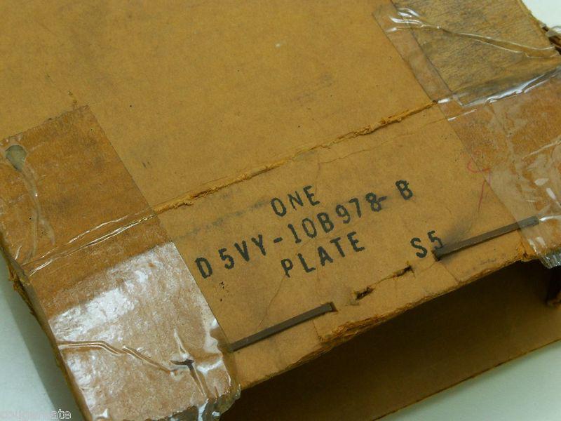 NOS 1975-76 Lincoln Continental Instrument Cluster Indicator Mounting Plate, US $16.11, image 3