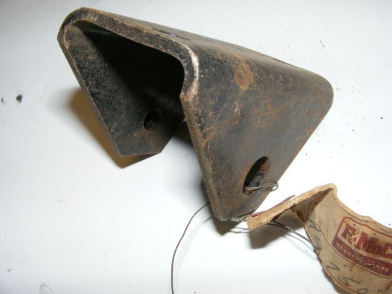 1954 55 56 FORD PASSENGER CLUTCH RELEASE EQUALIZER FRAME BRACKET NOS NEW AD7507C, US $24.99, image 2
