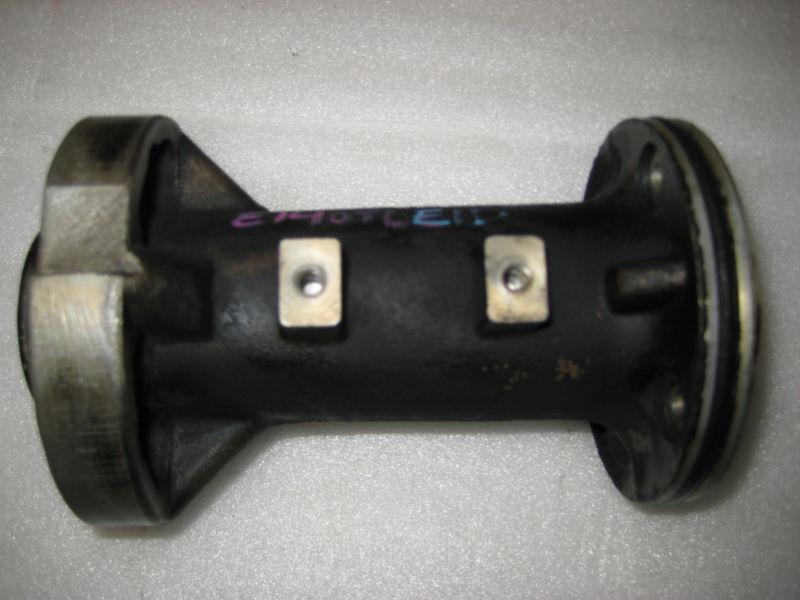 397087 Bearing Carrier 1991 Evinrude 140hp V4 Outboard Model E140TLEID, US $99.97, image 4