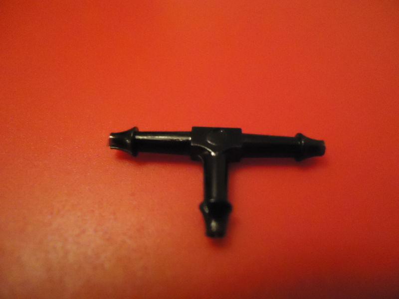 Sell JOHNSON EVINRUDE OMC OUTBOARD FUEL LINE TEE 325569 in Matthews