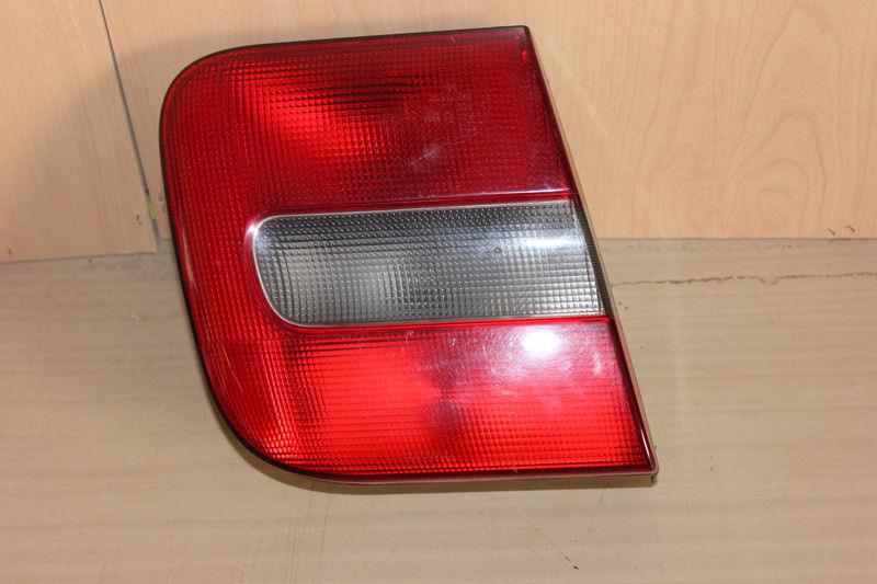 98 99 00 1998 1999 2000 volvo s70 taillight trunk lid deck tail light genuine l