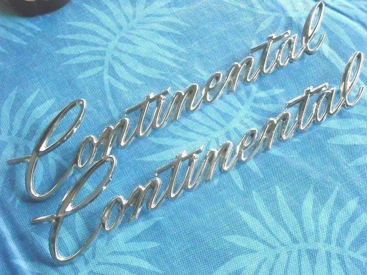 1975 76 lincoln continental rear quarter emblems pair new original