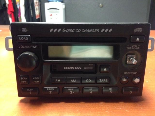 98-02 honda accord 6 disc radio cd cassette 39100-s82-a300 ****