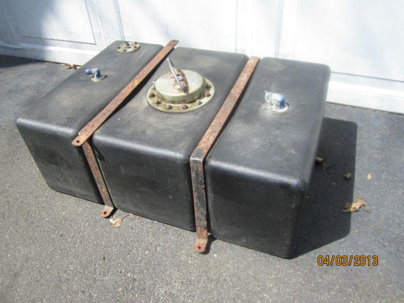 Fule tank cell polyethylene hot rod