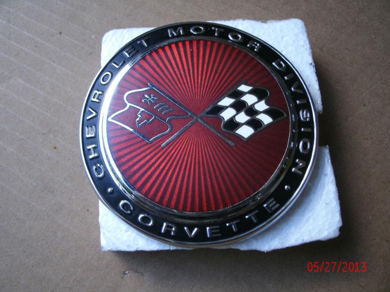 1973-74 (c3) crovette front sunburst emblem chevy gm stingray, bbc  sbc hot rod