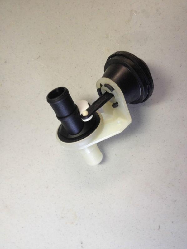Sell Porsche 944/Turbo Heater Control Valve in DeLand, Florida, US, for