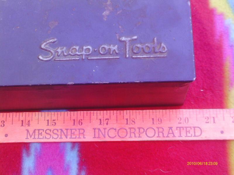 Vintage snap on tool box,unknown code