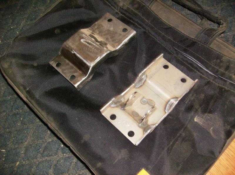 1959 & 1960 chevy & all 59 & 60 gm convertibles piston floor mounting brackets