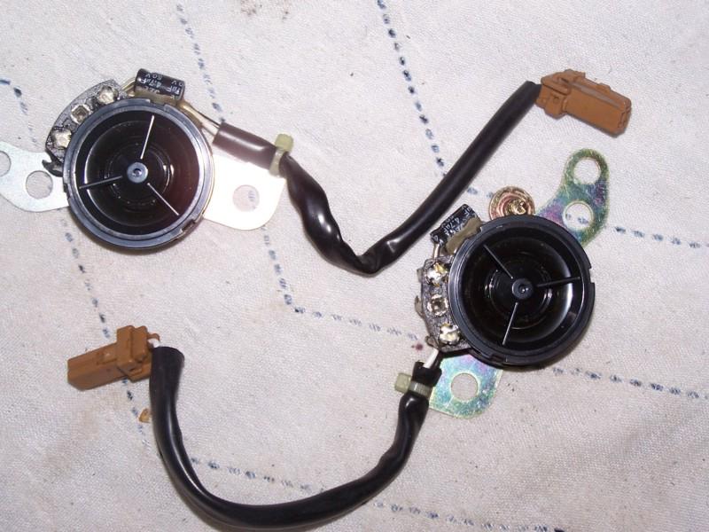 Oem infiniti g35 bose speaker tweeters pair right and left 2004