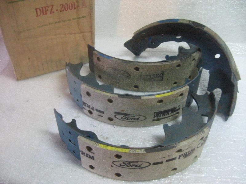 1971-1973 ford pinto front brake shoe set fomoco factory relined nos