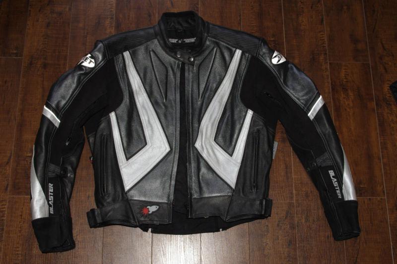 Joe rocket blaster 2.0 gun metal-black-silver women medium jacket excellent cond