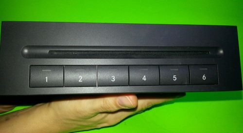 2006 mercedes benz w211 e350 oem cd changer model #: mh3512 for parts