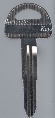 Key blank fits 2001 2002 2003 2004 gmc npr nrr w4 w5