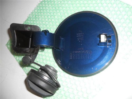 2000-2005 saturn l series gas fuel door filler door '02 '03 '04 '05 dark blue