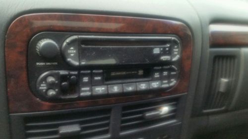 2003 jeep grand cherokee  cd player  with cd changer