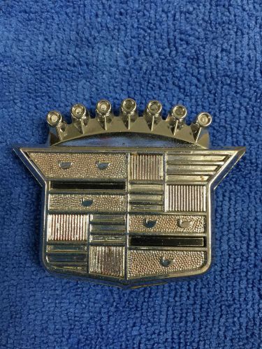 1970's cadillac hood / nose emblem