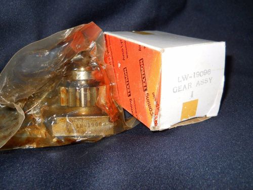 One (1) lycoming new gear assy - retainer lw-19096