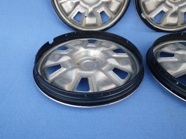 1967 Pontiac GTO/Lemans Catalina Disc-Brake Hubcap Set - Original 15