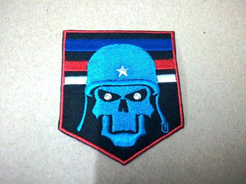 Skull on blue hat embroidery & iron on patches motorcycle vehicle free shipping
