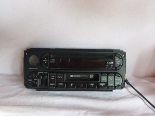 02-07 dodge chrysler jeep radio cd cassette faceplate p56038555al n047