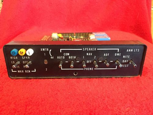 Cessna audio panel with mbr p/n 0470430-2-28 volts black