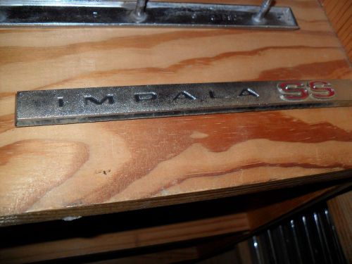 Impala ,malibu trunk glove box emblem ss. #9704117   t  64-67???