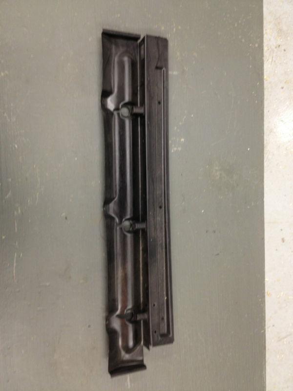 Instrument panel light bar - 1970 challenger