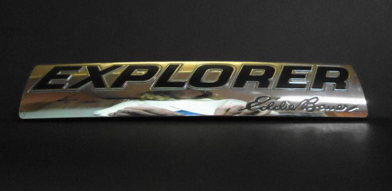 New genuine ford "explorer eddie bauer" 2006-2010 tailgate 6l2z-7842528-d 